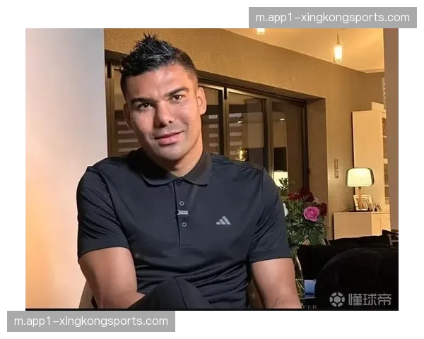 巴西队演练卡塞米罗后插上头球，安切洛蒂利用中场高度优势